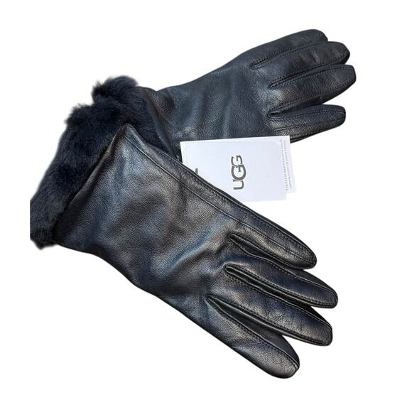 UGG Accessories - UGG Leather Shorty Tech Tip Fur Cuff Glove Black NWT Medium
